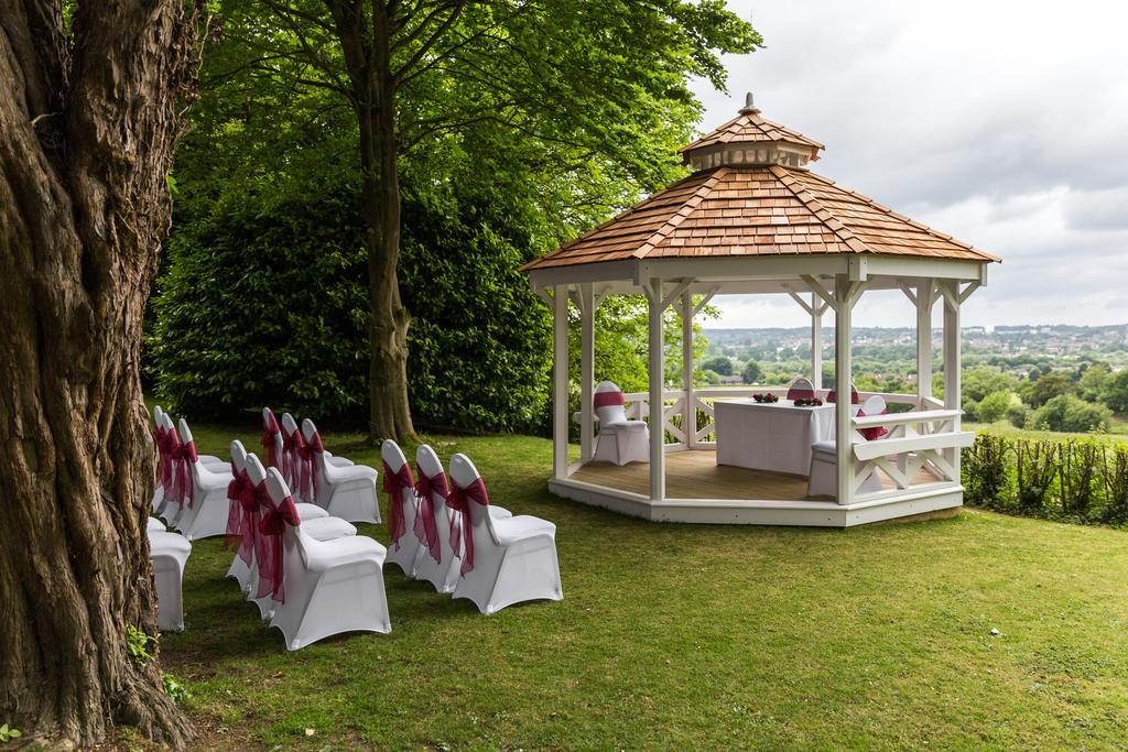 Hogs Back Hotel & Spa Nr Farnham Farnham (Surrey) Exterior foto